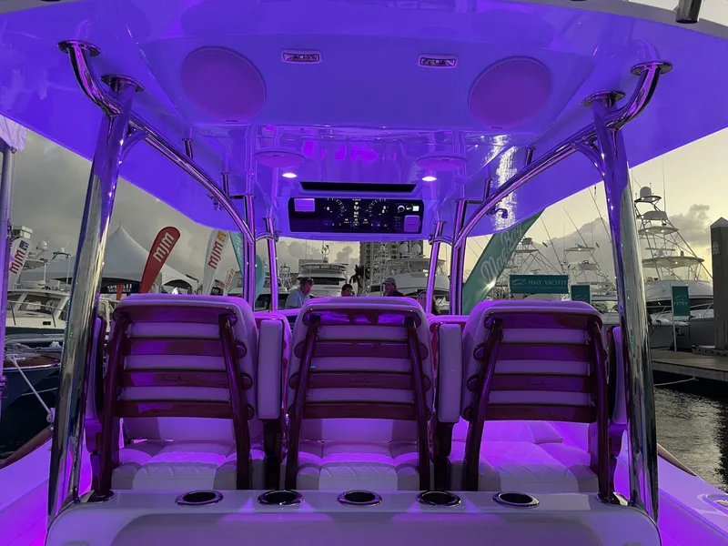 Slide: The Image of Mag Bay 43 Center Console 2026 - 5164660