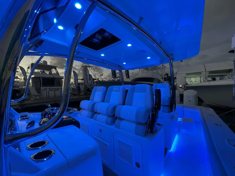 Slide: The Image of Mag Bay 43 Center Console 2026 - 5164662