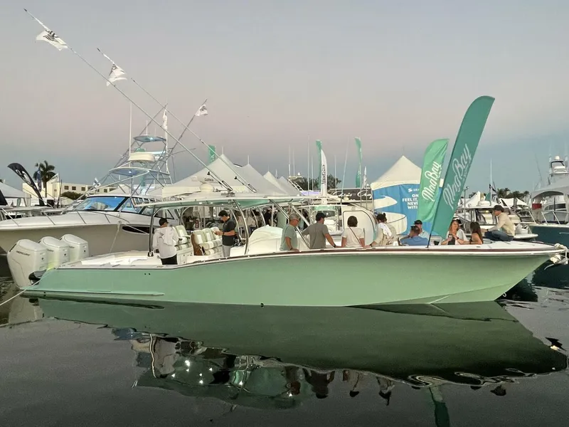 Slide: The Image of Mag Bay 43 Center Console 2026 - 5164530