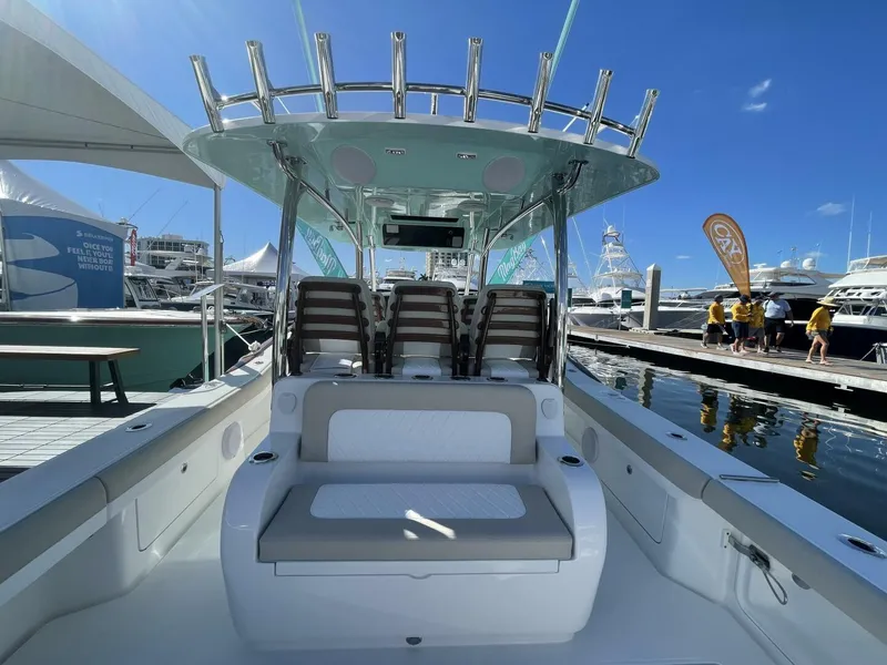 Slide: The Image of Mag Bay 43 Center Console 2026 - 5164571