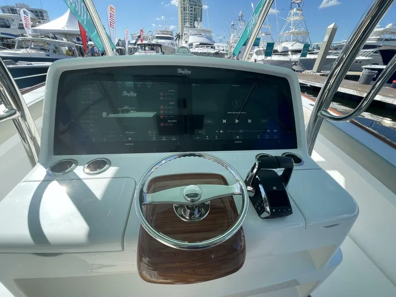 Slide: The Image of Mag Bay 43 Center Console 2026 - 5164595