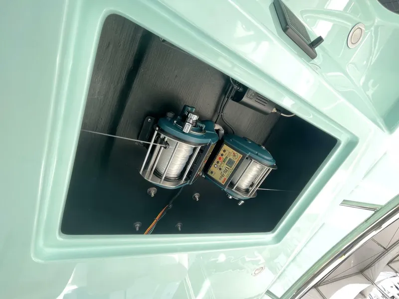 Slide: The Image of Mag Bay 43 Center Console 2026 - 5164600