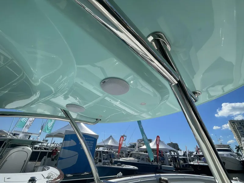 Slide: The Image of Mag Bay 43 Center Console 2026 - 5164604