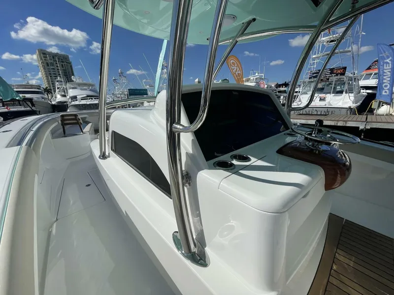 Slide: The Image of Mag Bay 43 Center Console 2026 - 5164609