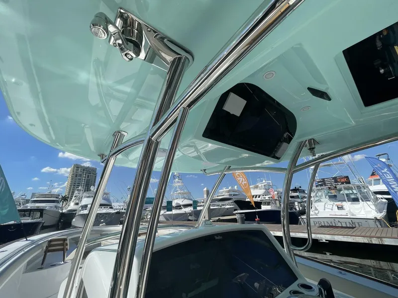 Slide: The Image of Mag Bay 43 Center Console 2026 - 5164611