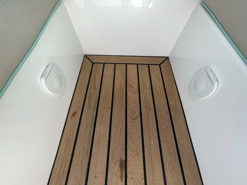 Slide: The Image of Mag Bay 43 Center Console 2026 - 5164622