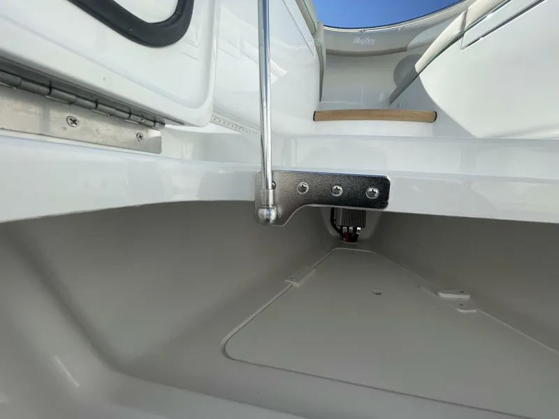 Slide: The Image of Mag Bay 43 Center Console 2026 - 5164628