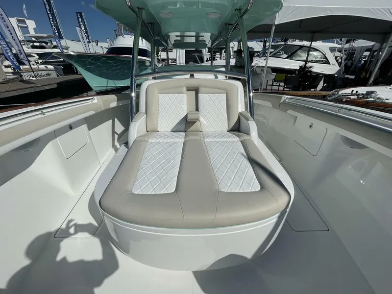 Slide: The Image of Mag Bay 43 Center Console 2026 - 5164631