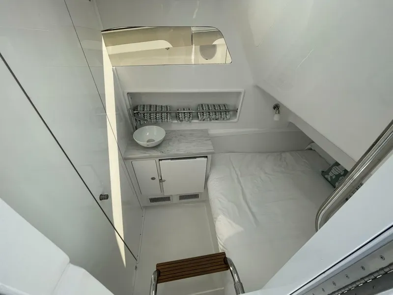 Slide: The Image of Mag Bay 43 Center Console 2026 - 5164637