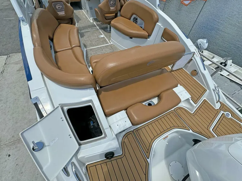 Slide: The Image of Crownline Boats 290 XSS 2024 - 5383923