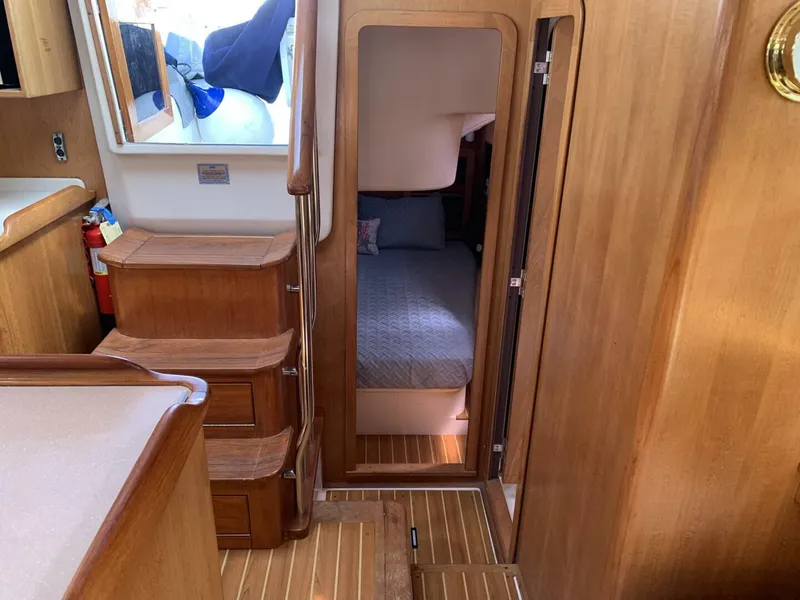 Slide: The Image of Catalina 440 Deck Salon 2007 - 5175992