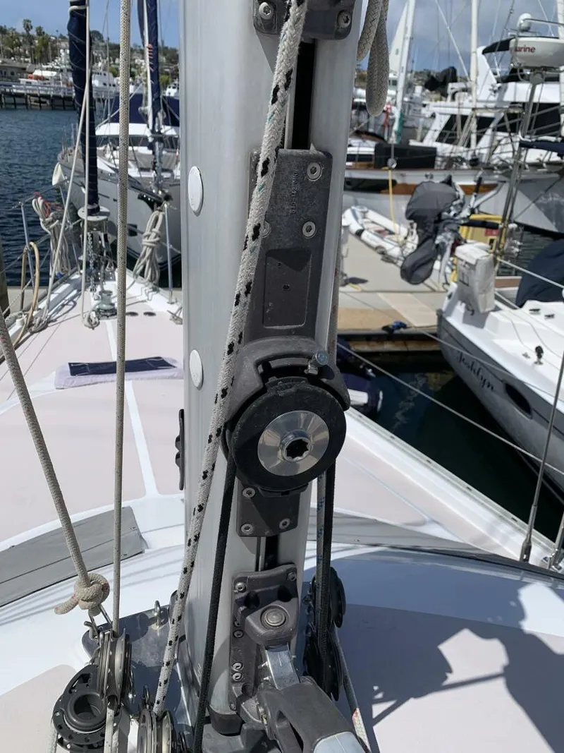 Slide: The Image of Catalina 440 Deck Salon 2007 - 5176034