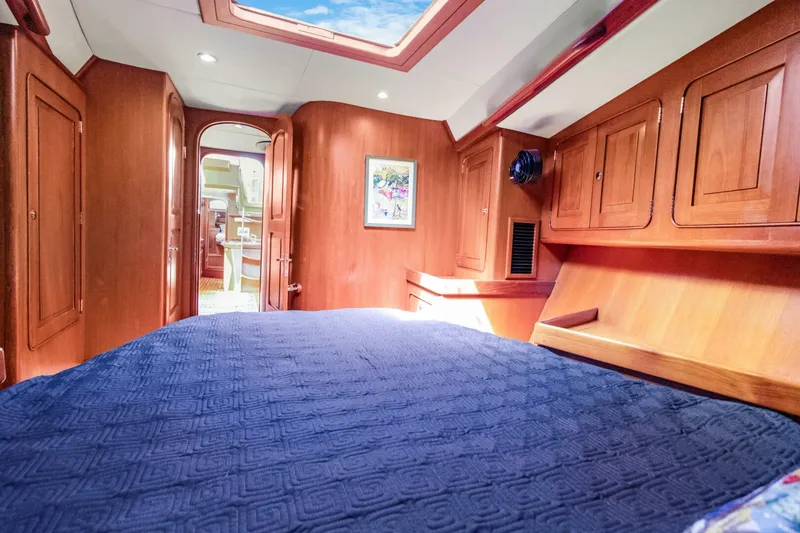 Slide: The Image of Hylas 54 2009 - 5165532