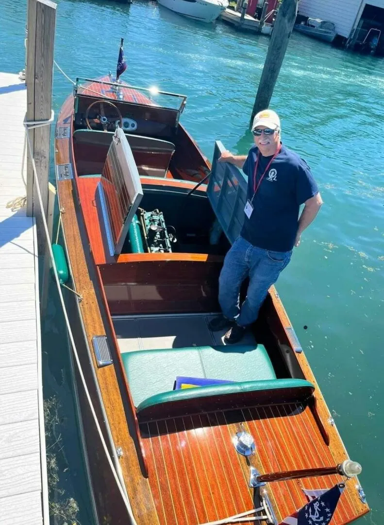 Slide: The Image of Chris-Craft Triple Cockpit Runabout 1929 - 5165929