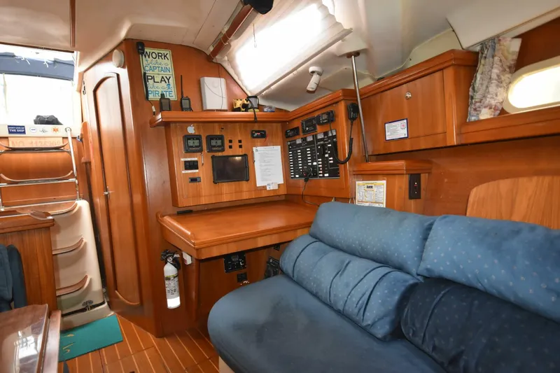 Slide: The Image of Hunter 386 2003 - 5166323