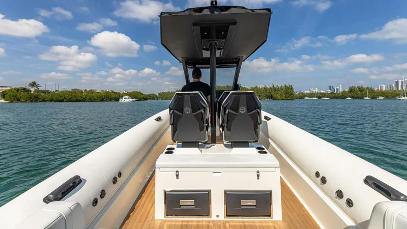 Slide: The Image of Technohull GTX 2025 - 5166352