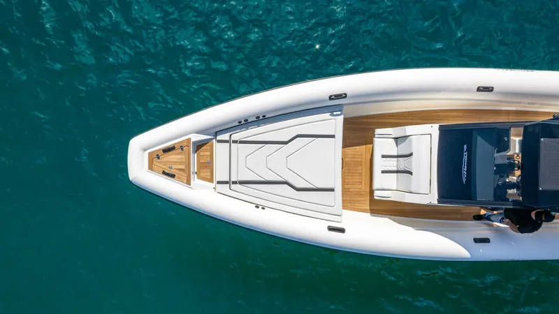 Slide: The Image of Technohull GTX 2025 - 5166338