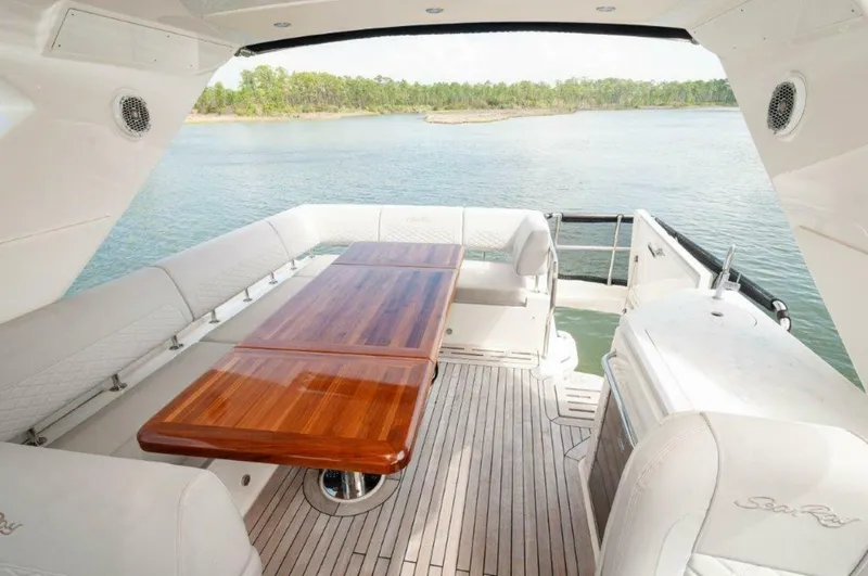 Slide: The Image of 2018 Sea Ray L550 Flybridge-Flybridge 4 - 5182288