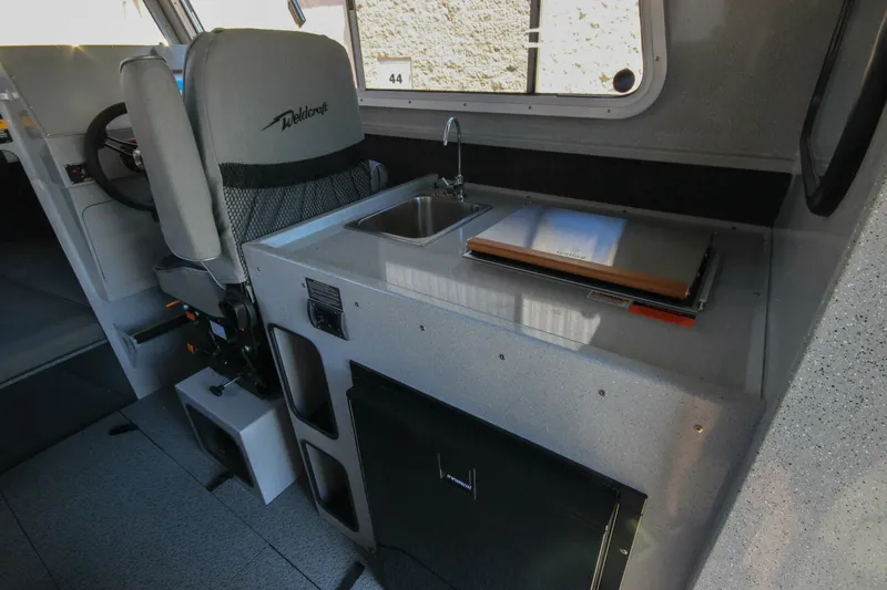 Slide: The Image of Weldcraft 280 Cuddy King 2026 - 5166239