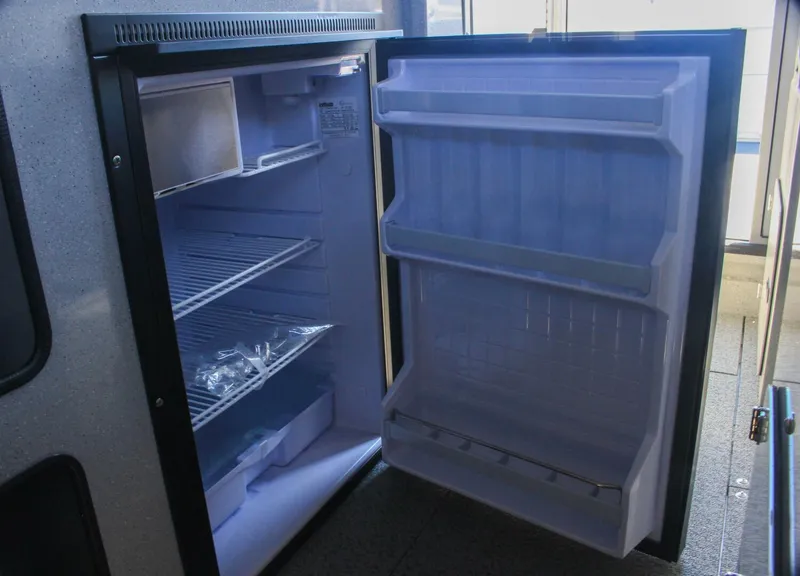 Slide: The Image of Weldcraft 280 Cuddy King 2026 - 5166245