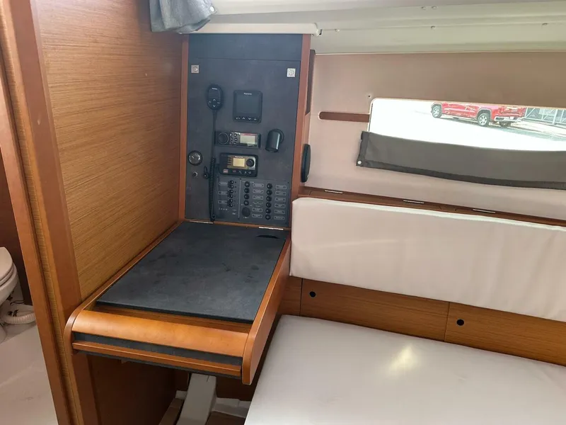 Slide: The Image of Jeanneau Sun Odyssey 349 2020 - 5166484