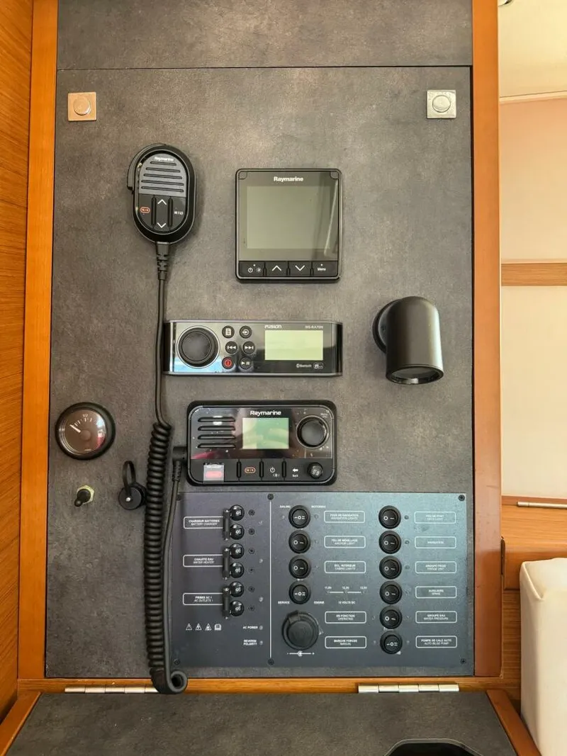 Slide: The Image of Jeanneau Sun Odyssey 349 2020 - 5711360