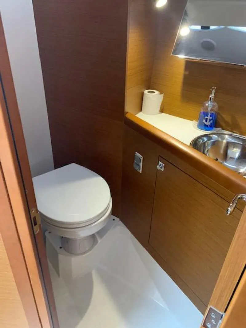 Slide: The Image of Jeanneau Sun Odyssey 349 2019 - 5166514