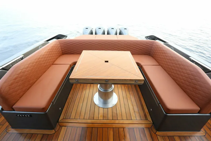 Slide: The Image of Capelli Stradivari 52 2026 - 5166630