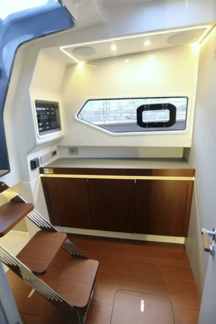 Slide: The Image of Capelli Stradivari 52 2026 - 5166654