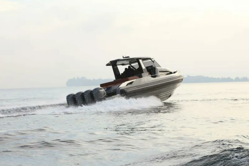 Slide: The Image of Capelli Stradivari 52 2026 - 5166640