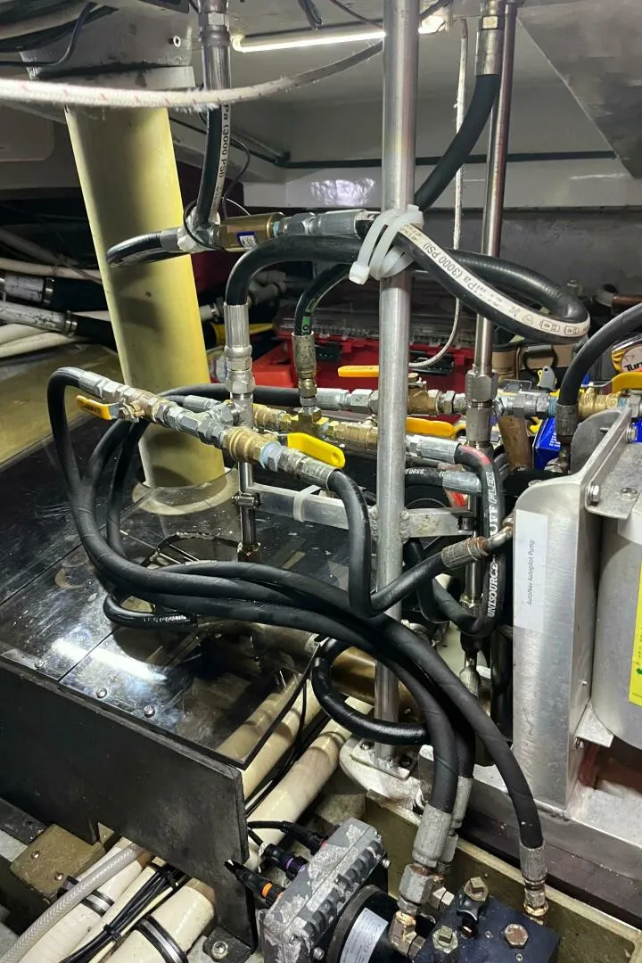 Slide: The Image of Robert Perry 61 1997 - 5192283