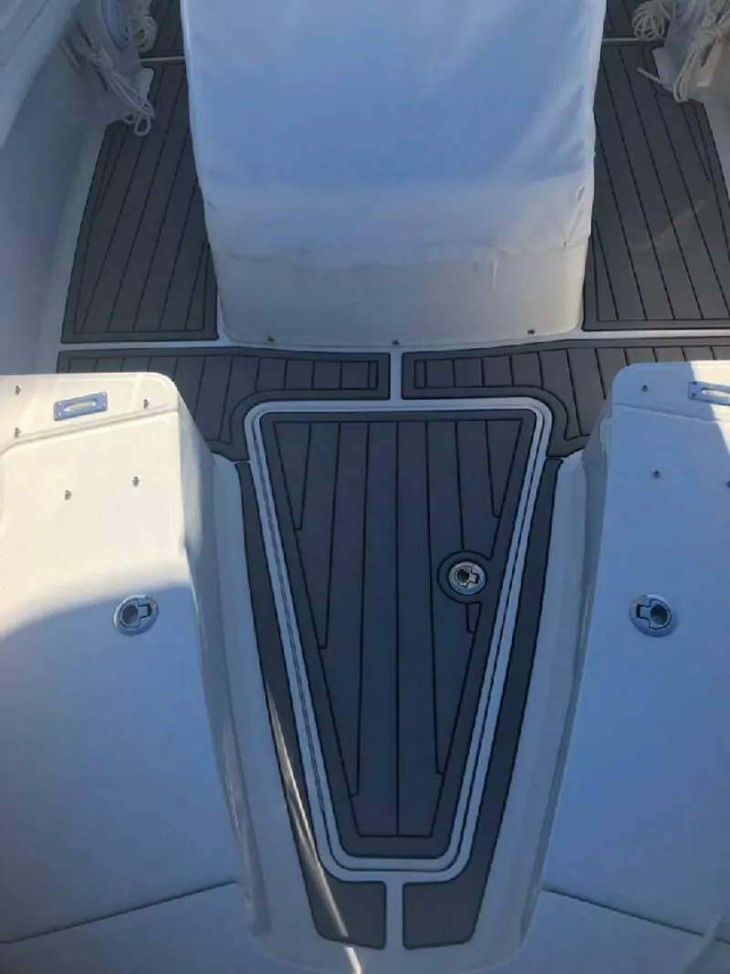 Slide: The Image of Regulator Marine 23'CC 2020 - 5167719