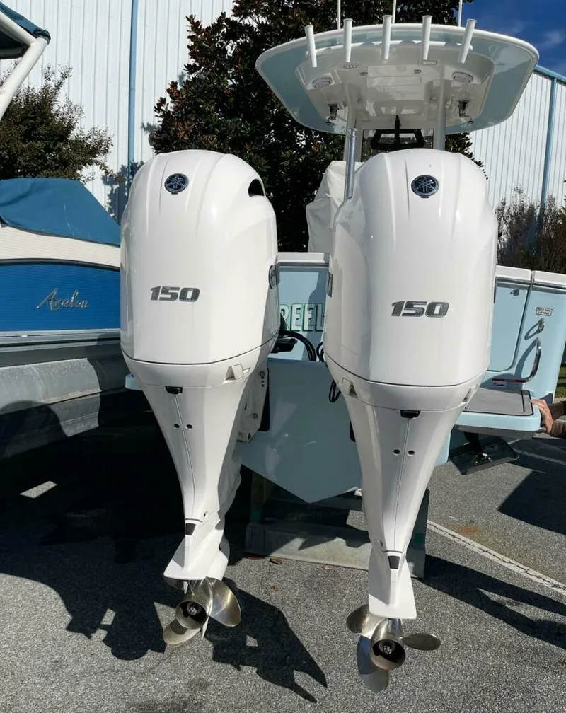 Slide: The Image of Regulator Marine 23'CC 2020 - 5167710