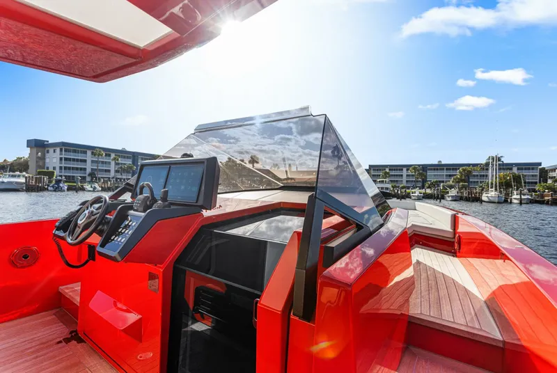 Slide: The Image of Wally 48 2021 - 5167881