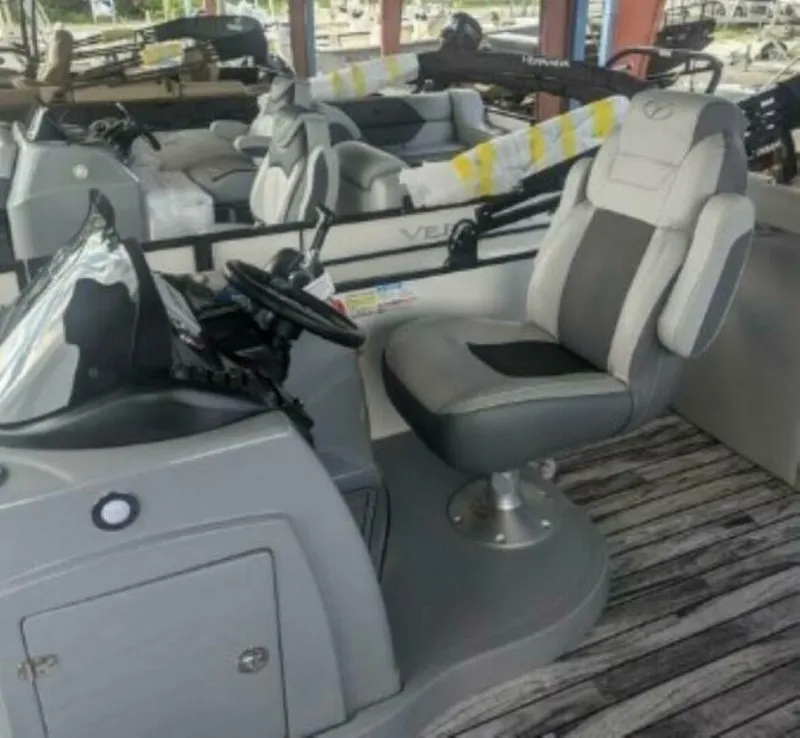 Slide: The Image of Veranda RELAX VR25RFL 2024 - 5168044