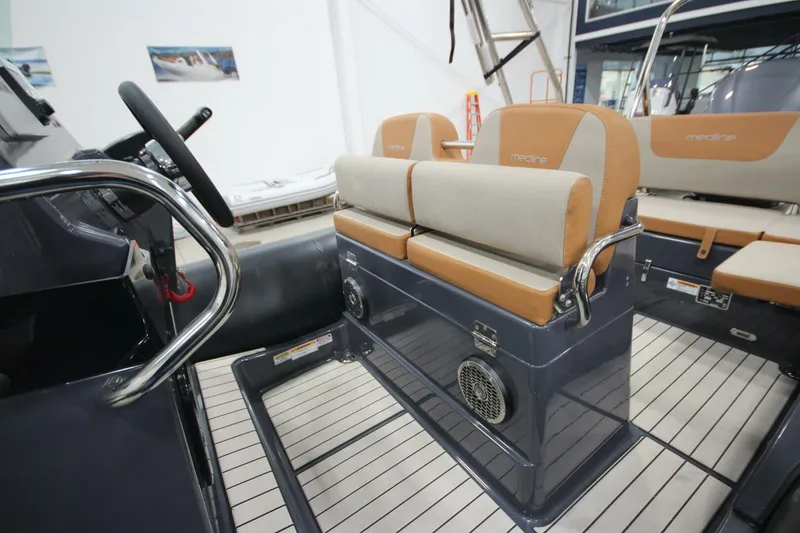 Slide: The Image of Zodiac Medline 6.8 NEO 2024 - 5169047