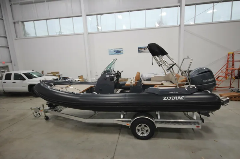 Slide: The Image of Zodiac Medline 6.8 NEO 2024 - 5169062