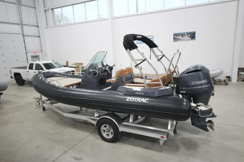 Slide: The Image of Zodiac Medline 6.8 NEO 2024 - 5169060