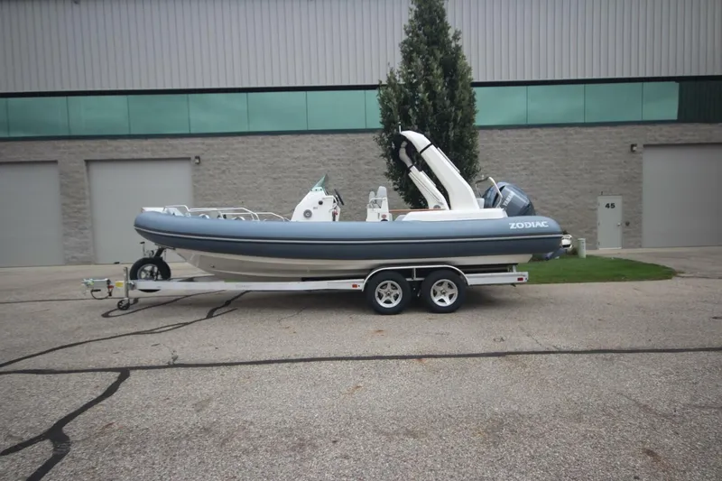 The Image of Zodiac Medline 7.5 NEO 2024 - 5169578