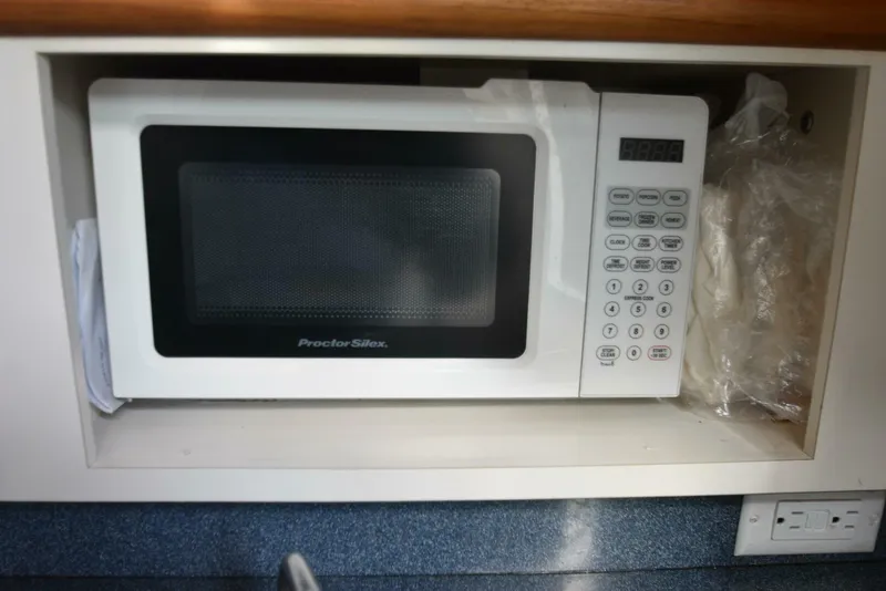 Slide: The Image of Pursuit 3070 Offshore Express 2005 - 5170727