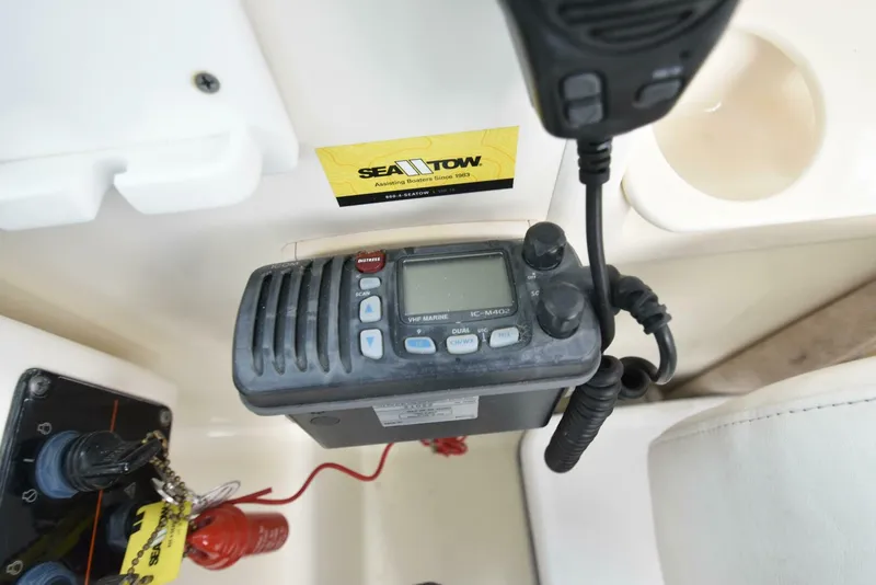 Slide: The Image of Pursuit 3070 Offshore Express 2005 - 5170737