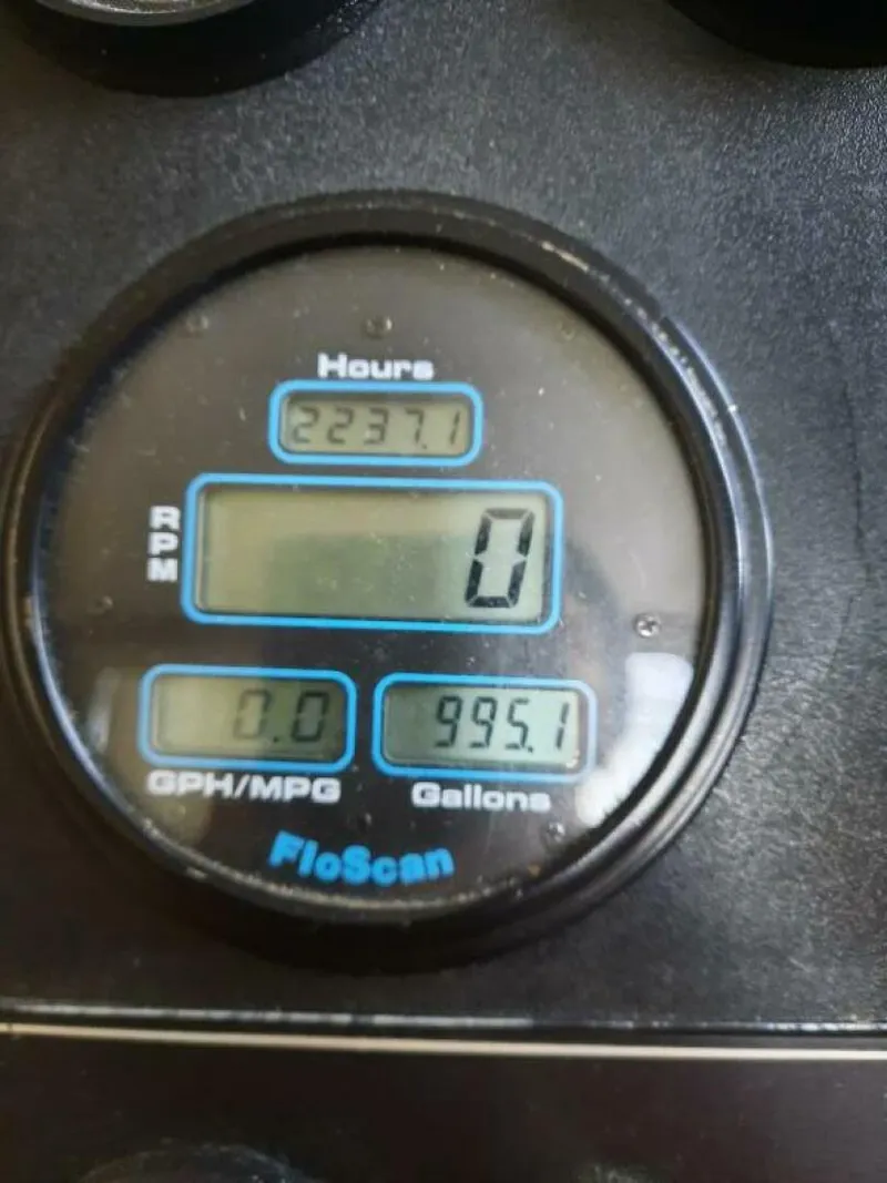 Slide: The Image of Camano Troll 2004 - 5170981