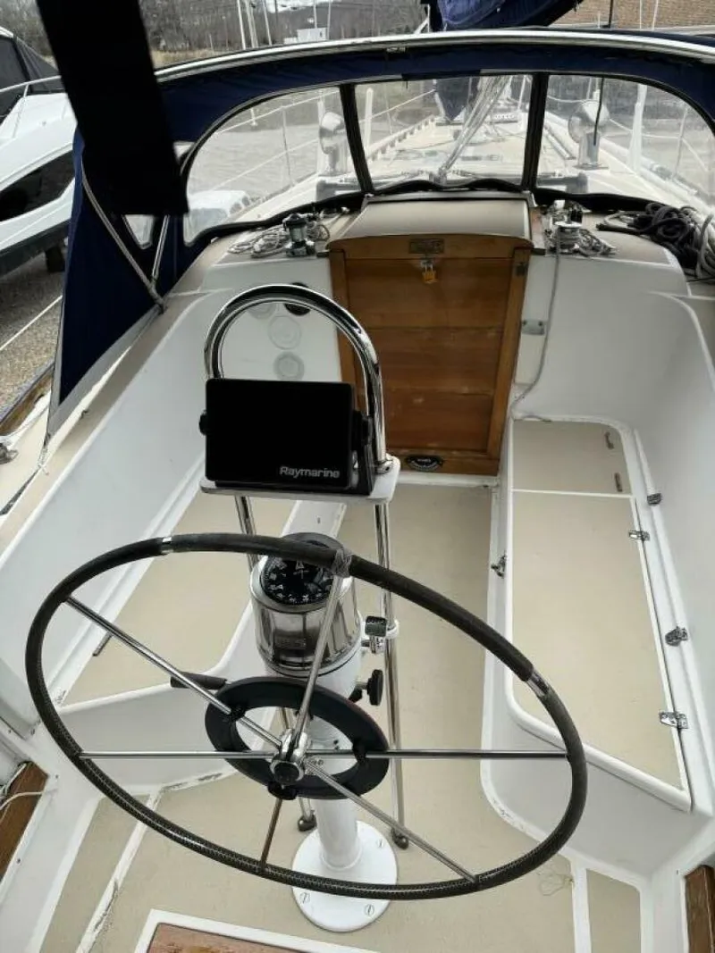 Slide: The Image of Tartan 37 1979 - 5189811