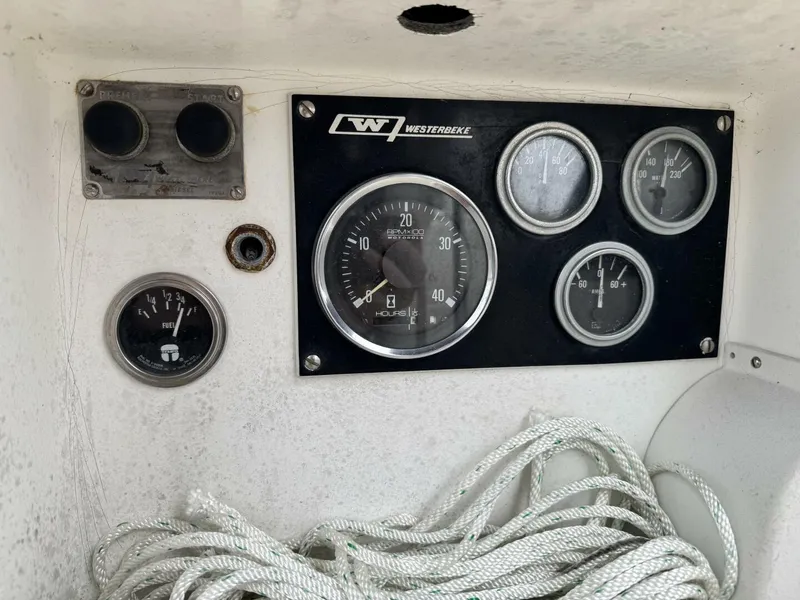 Slide: The Image of Tartan 37 1979 - 5189814