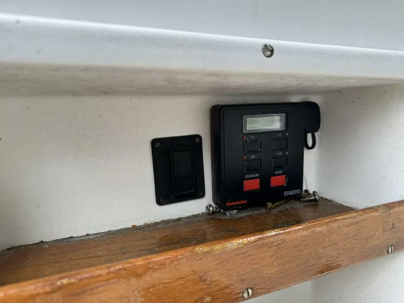 Slide: The Image of Tartan 37 1979 - 5189817