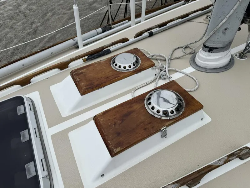 Slide: The Image of Tartan 37 1979 - 5189830