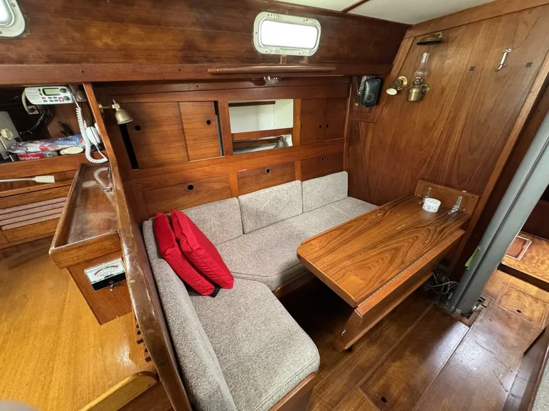 Slide: The Image of Tartan 37 1979 - 5189847