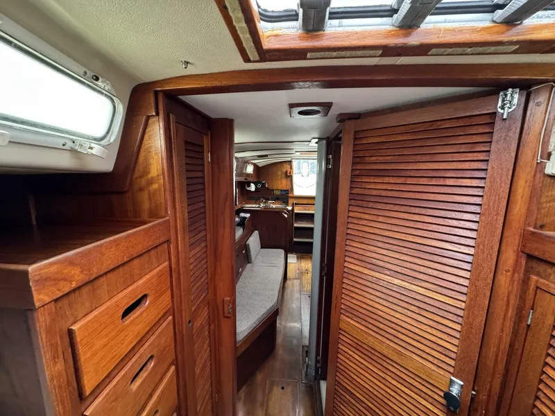 Slide: The Image of Tartan 37 1979 - 5189855