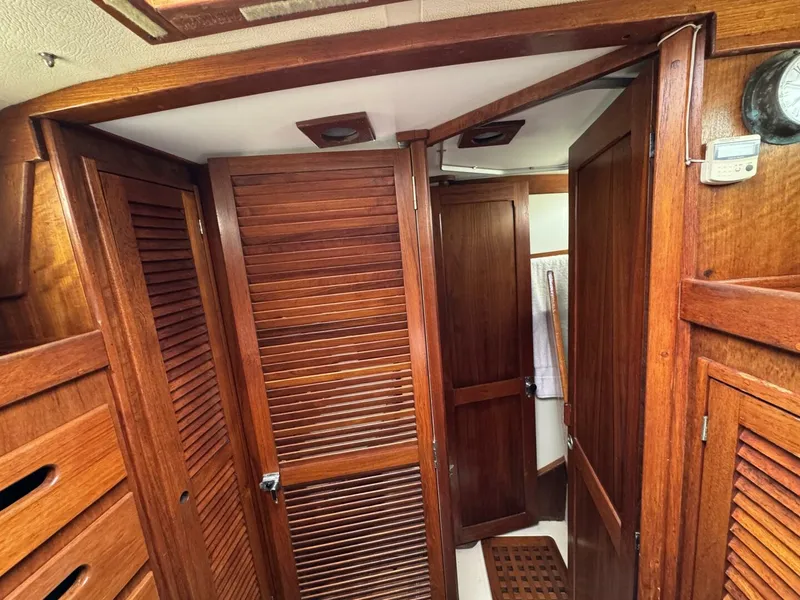 Slide: The Image of Tartan 37 1979 - 5189859