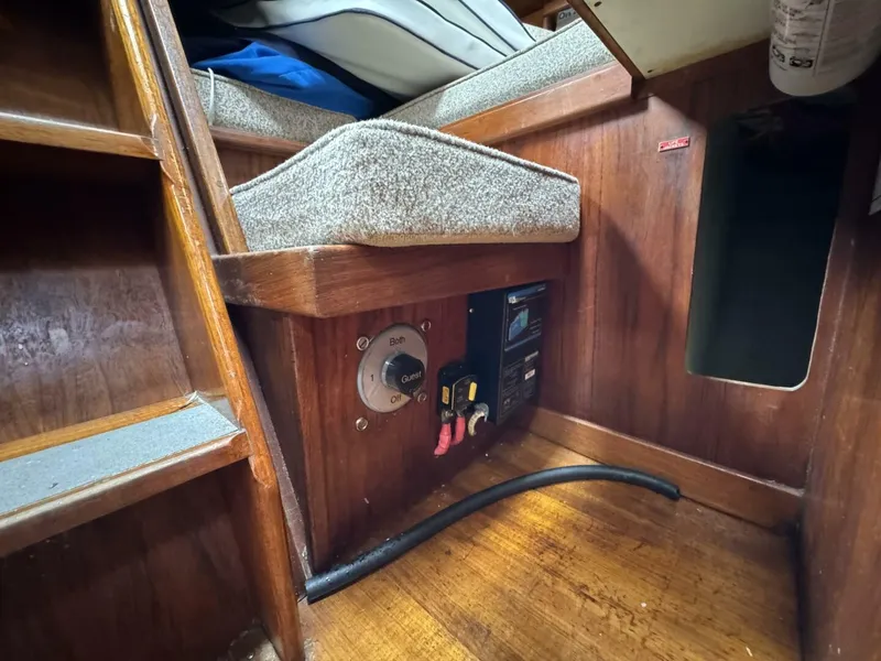 Slide: The Image of Tartan 37 1979 - 5189863